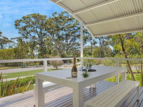 Akarana Beach House By Jervis Bay Rentals - Melbourne Tourism 1
