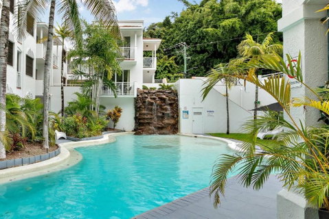 Alassio Poolside Resort - Palm Cove Beachfront Oasis - Melbourne Tourism 0