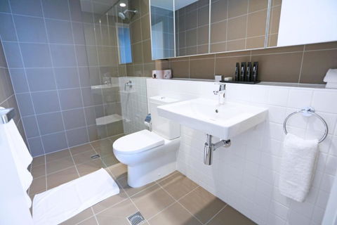Alex Perry Hotel & Apartments - Melbourne Tourism 4