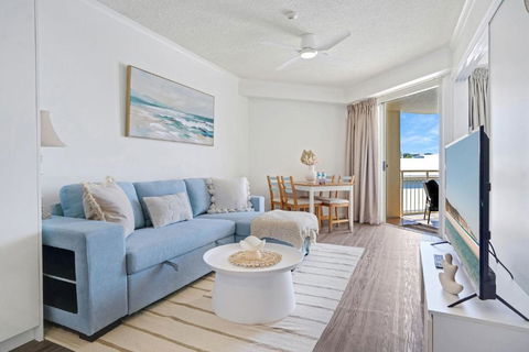 Alexandra Beach Resort Couples Escape - CoastHM - Melbourne Tourism 1
