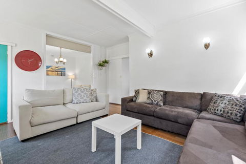 All Beached Out - 8 Guests, Cental, 450m To Beach! - Melbourne Tourism 2