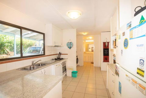 Allamanda Cottage - Close To Beach - Pet Friendly - Melbourne Tourism 2