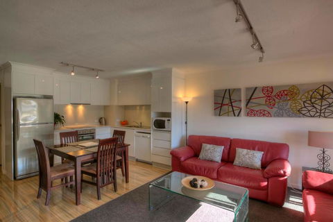 Alpine View Apartments - Melbourne Tourism 1