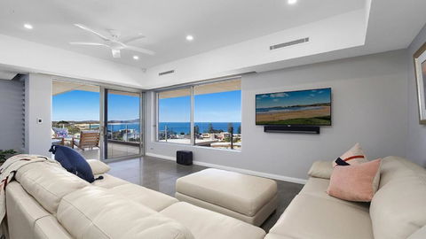 Amazing Views And Short Walk To Beach - Melbourne Tourism 3