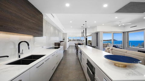 Amazing Views And Short Walk To Beach - Melbourne Tourism 1