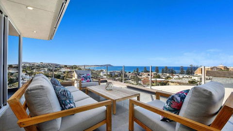Amazing Views And Short Walk To Beach - Melbourne Tourism 0