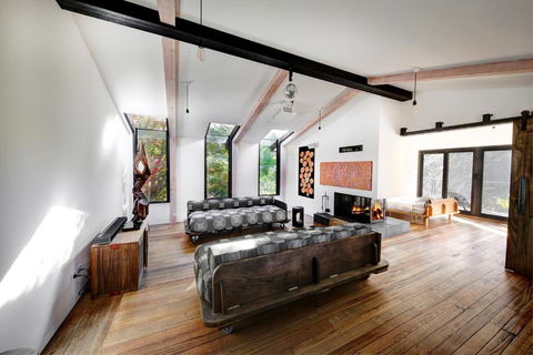 Ancient Future Style At Warby Sabi - Melbourne Tourism 1