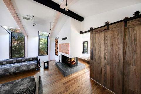 Ancient Future Style At Warby Sabi - Melbourne Tourism 0