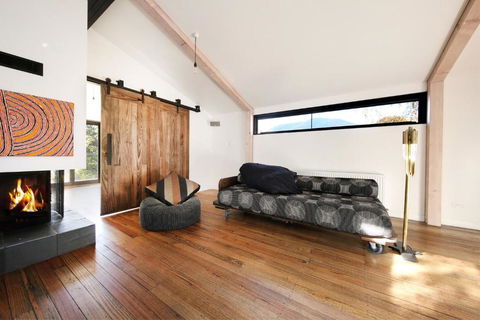 Ancient Future Style At Warby Sabi - Melbourne Tourism 2