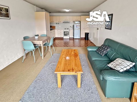 Alpine Mountain View Kirwan 10 - Melbourne Tourism 2