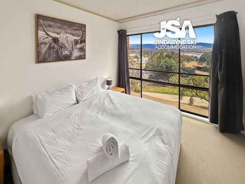 Alpine Mountain View Kirwan 10 - Melbourne Tourism 3