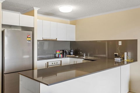 Albion Convenient Hideaway With Parking & Balcony - Melbourne Tourism 2