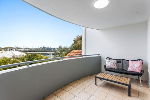 Albion Convenient Hideaway With Parking & Balcony - Melbourne Tourism 4