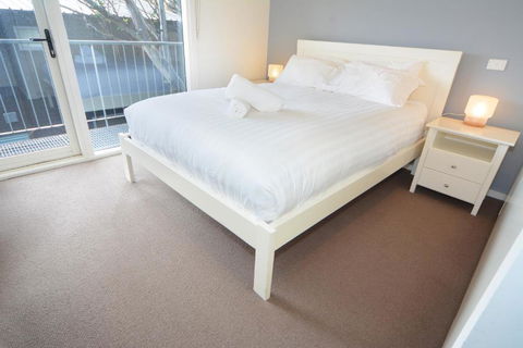 Apartment K2 06 - Melbourne Tourism 1