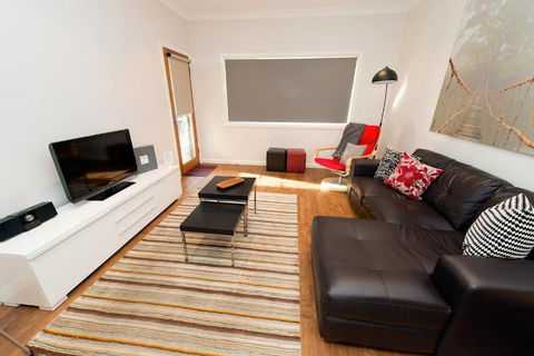 Apartments By Townhouse - Melbourne Tourism 2