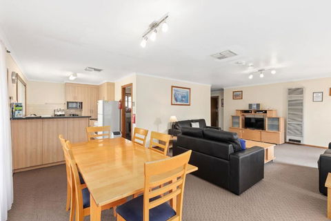 Apartments On Tolmie - Melbourne Tourism 3