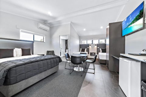 Apple & Grape Motel - Melbourne Tourism 2