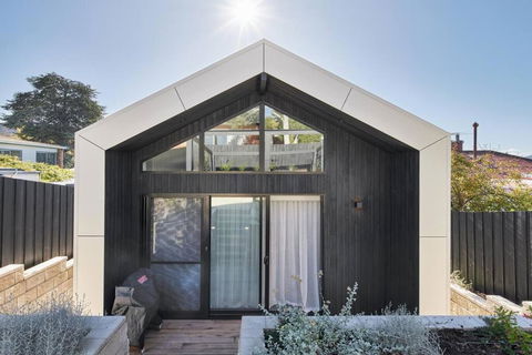 Architectural Brilliance - Sandy Bay - Melbourne Tourism 1