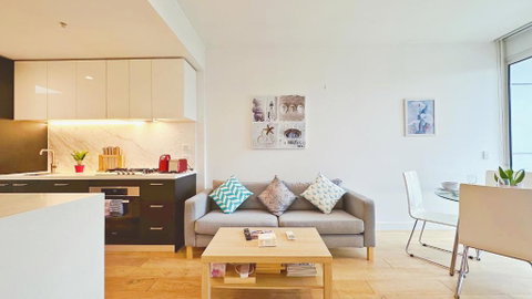 Arden Garden 2B2B1C Apartment By GoodLive - Melbourne Tourism 0