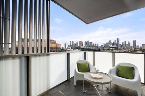 Art Deco - City View Nest - Melbourne Tourism 1