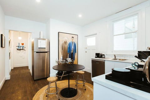 Arthur Apartment - Melbourne Tourism 0