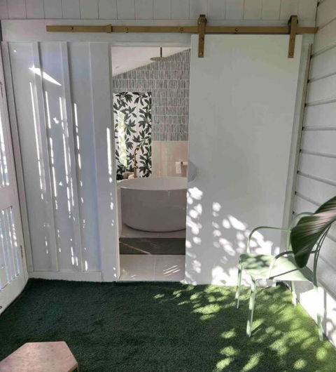 Artists Residence - Melbourne Tourism 4