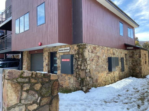 Aspen Creek 5 - Thredbo - Melbourne Tourism 0