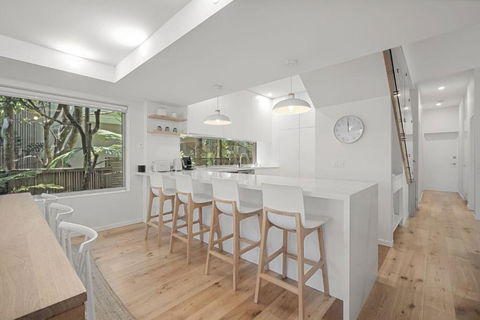 Audrey - Little Cove - Melbourne Tourism 4