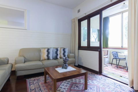B2 Crawley Apartment 1 BRM & Sleepout Near UWA - Melbourne Tourism 2