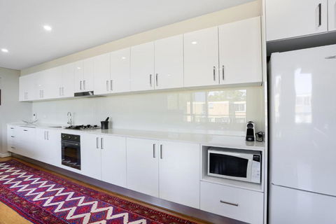 B314S - Waverton Village Heights - Melbourne Tourism 3
