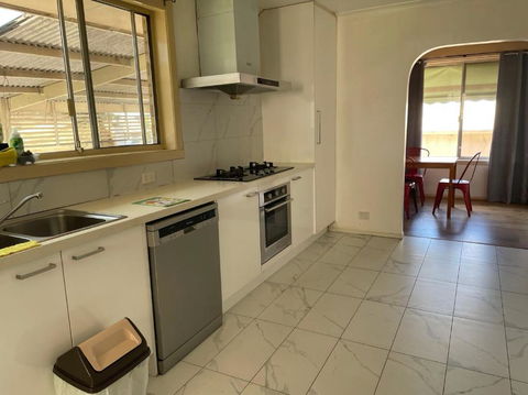 B Convenient And Livable Place For Daily Life - Melbourne Tourism 4