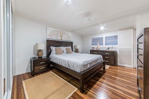 Hayman Views - Melbourne Tourism 21