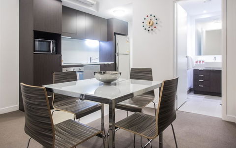M&A Apartments - Melbourne Tourism 31