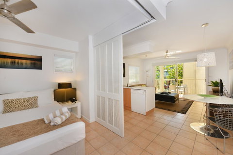 Port Douglas Apartments - Adults Only Oasis - Melbourne Tourism 30