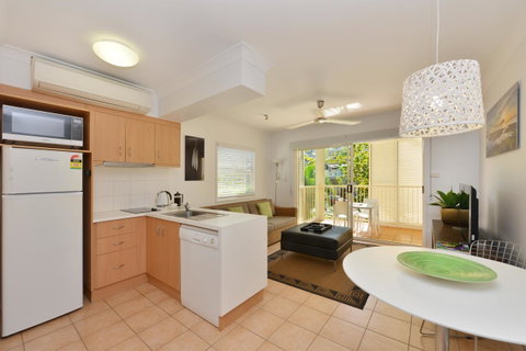 Port Douglas Apartments - Adults Only Oasis - Melbourne Tourism 0