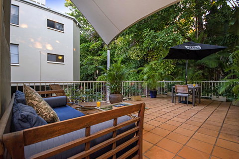 Port Douglas Apartments - Adults Only Oasis - Melbourne Tourism 34