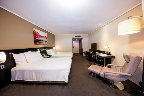 Hilton Cairns - Melbourne Tourism 32