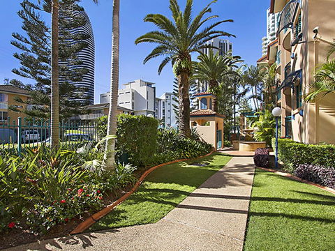 Aruba Surf Resort - Melbourne Tourism 7