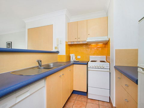 Aruba Surf Resort - Melbourne Tourism 3