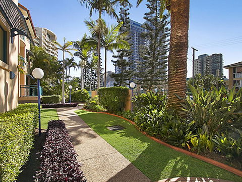 Aruba Surf Resort - Melbourne Tourism 11