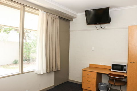 Salisbury Hotel Motel - Melbourne Tourism 19