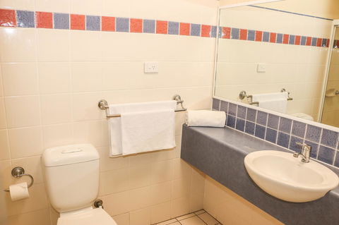 Salisbury Hotel Motel - Melbourne Tourism 12