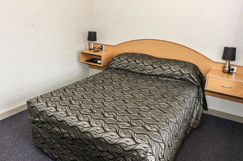 Salisbury Hotel Motel - Melbourne Tourism 22