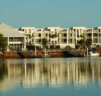 Hinchinbrook Holiday Apartments - Melbourne Tourism