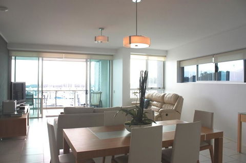Private Seaview Apartment At Peninsula - Airlie Beach - Melbourne Tourism 7