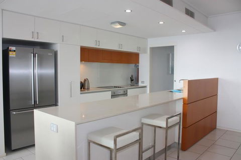 Private Seaview Apartment At Peninsula - Airlie Beach - Melbourne Tourism 8