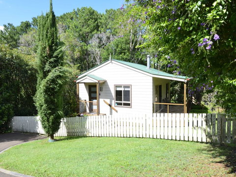 Apple Tree Cottage Montville - Melbourne Tourism 2