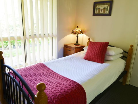 Apple Tree Cottage Montville - Melbourne Tourism 9