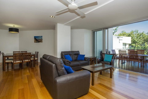 Maggies Beachfront Apartment 8 - Melbourne Tourism 2
