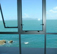 Best at Bright Point Absolute Waterfront 4 bedroom apartment - Melbourne Tourism